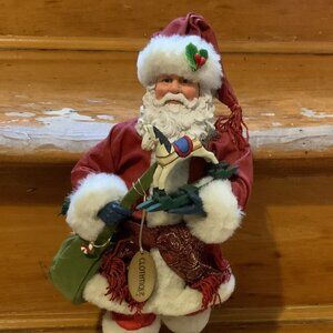 1995 Clothtique Possible Dreams Santa Claus Figurine.
